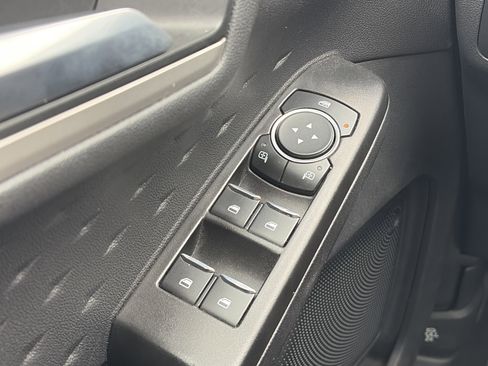 Used 2020 Ford Escape SEL image 30