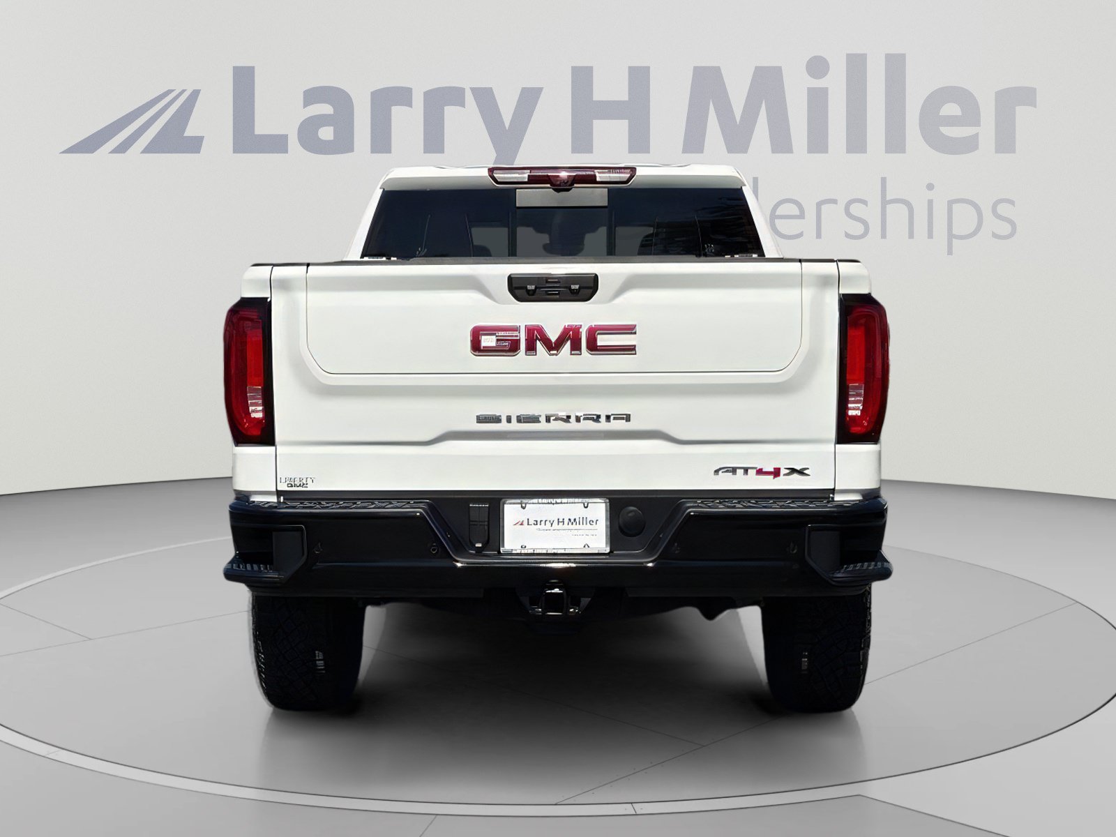 Used 2026 GMC Sierra 1500 AT4X AWD/4WD image 4