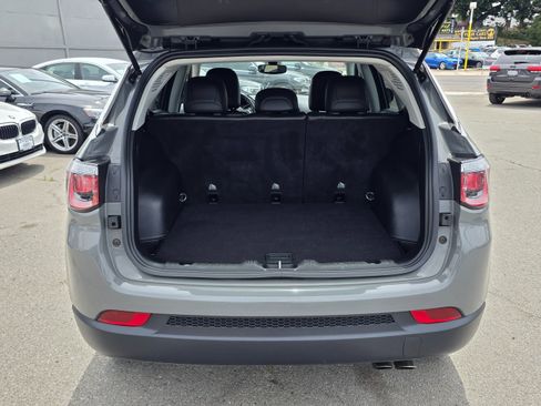 Used 2020 Jeep Compass Limited FWD image 13