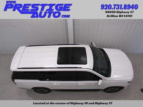 Used 2021 Cadillac Escalade ESV Sport w/ Heavy-Duty Trailer Package AWD/4WD image 8