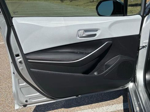 Certified 2025 Toyota Corolla SE image 25