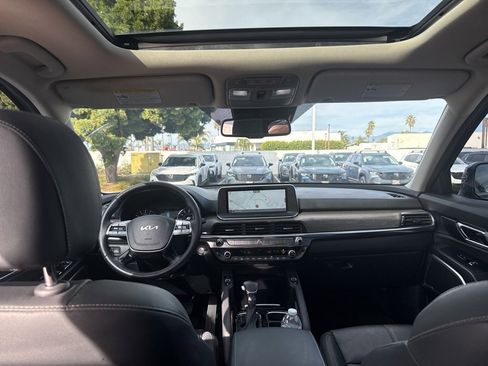 Used 2022 Kia Telluride EX w/ EX Premium Package image 36