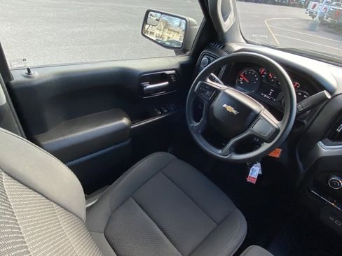 Used 2022 Chevrolet Silverado 1500 Custom image 24