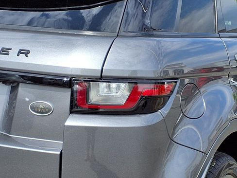 Used 2018 Land Rover Range Rover Evoque HSE Dynamic AWD/4WD image 18