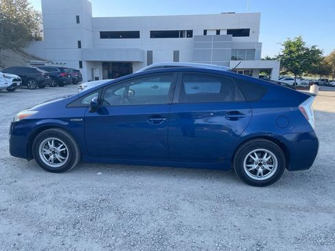 Used 2010 Toyota Prius Two FWD image 7