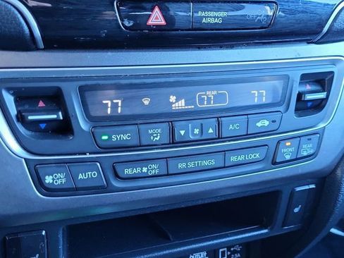 Used 2022 Honda Pilot Sport image 21