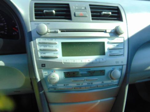 Used 2009 Toyota Camry XLE image 5