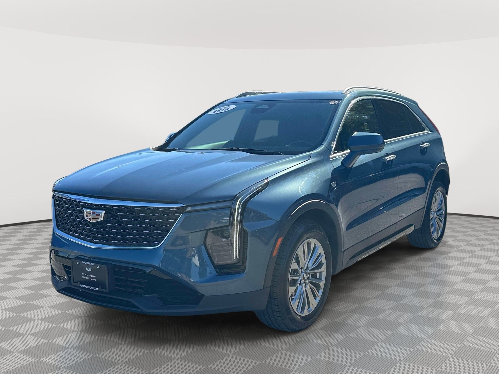 Certified 2024 Cadillac XT4 Premium Luxury w/ Cold Weather Package AWD/4WD image 3