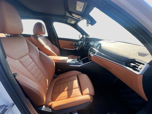 Used 2021 BMW 330i Sedan w/ Driving Assistance Package image 30