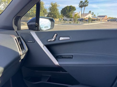 Used 2024 BMW iX xDrive50 w/ Premium Package image 16