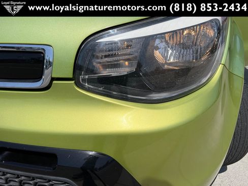 Used 2016 Kia Soul + image 27