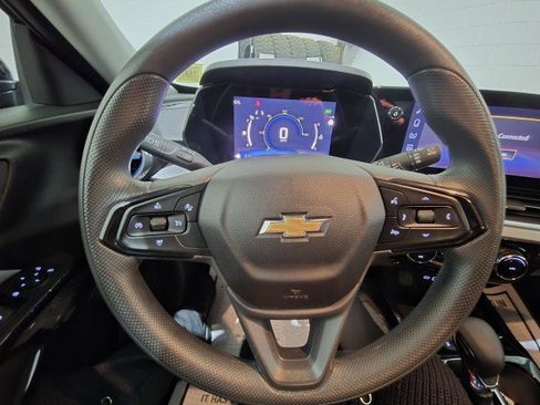 Used 2024 Chevrolet Trax LT image 20