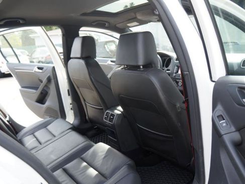 Used 2013 Volkswagen GTI Driver's Edition image 33