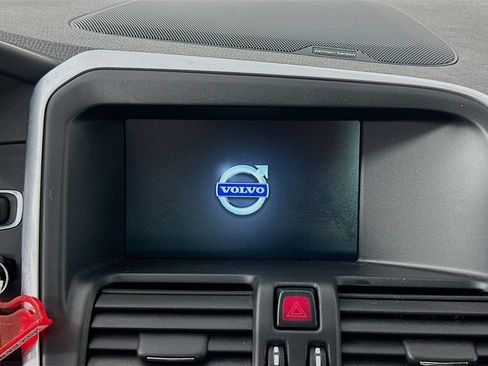 Used 2016 Volvo XC60 T6 Platinum w/ Protection Package AWD/4WD image 15