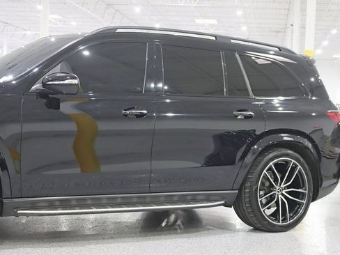Used 2021 Mercedes-Benz GLS 580 4MATIC image 3