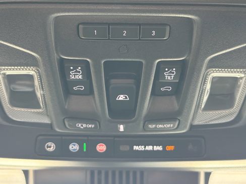 Used 2024 Chevrolet Silverado 1500 High Country w/ Technology Package AWD/4WD image 53