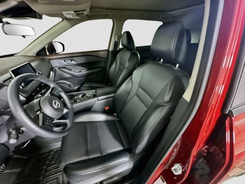 Used 2023 Nissan Rogue SV w/ SV Premium B Package AWD/4WD image 13