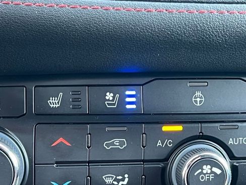 Used 2025 Dodge Durango R/T image 34