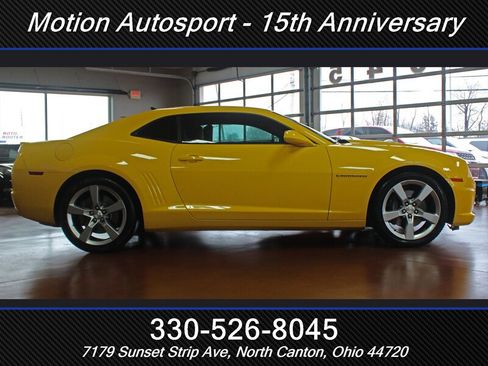 Used 2012 Chevrolet Camaro SS RWD image 12
