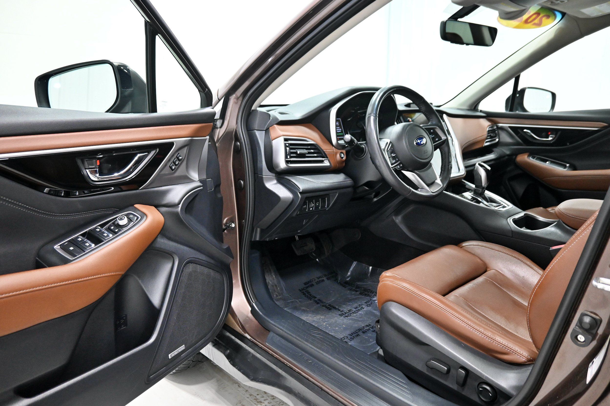 Used 2021 Subaru Outback Touring XT AWD/4WD image 4