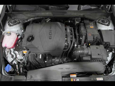 Used 2025 Hyundai Sonata SE FWD image 20