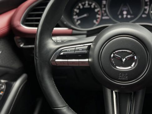 Used 2021 MAZDA MAZDA3 Hatchback w/Premium Plus Pkg AWD/4WD image 22