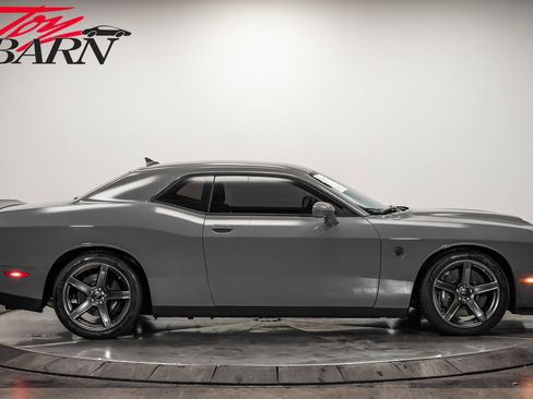 Used 2023 Dodge Challenger SRT Hellcat image 6