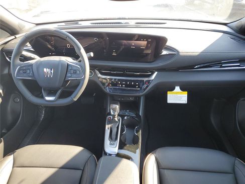 New 2026 Buick Envista Avenir image 9