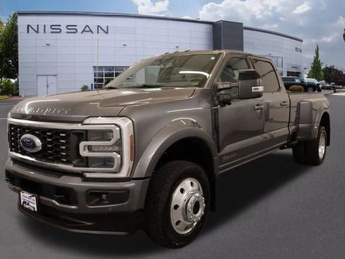 Used 2025 Ford F450 Platinum AWD/4WD image 5