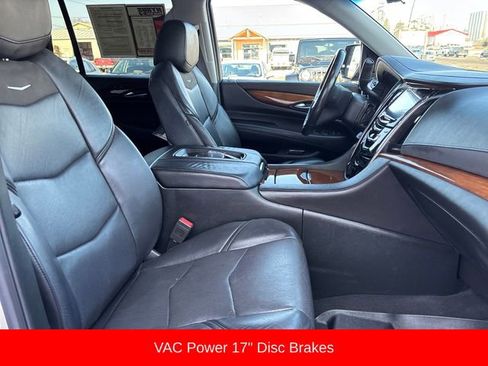 Used 2017 Cadillac Escalade Premium Luxury image 22