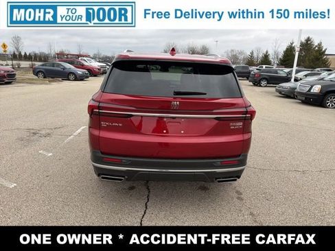 Used 2025 Buick Enclave Preferred image 4