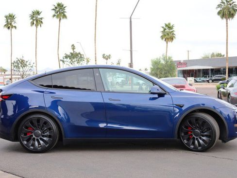 Used 2024 Tesla Model Y Performance image 13