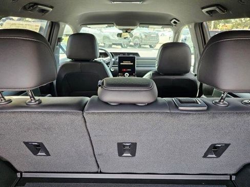 New 2026 GMC Terrain AT4 w/ Convenience Package III image 23