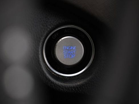 Used 2018 Hyundai Santa Fe Sport image 33