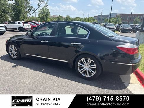 Used 2011 Hyundai Genesis 4.6 RWD image 7