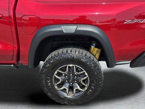 Used 2024 Chevrolet Colorado ZR2 w/ ZR2 Convenience Package III AWD/4WD image 36