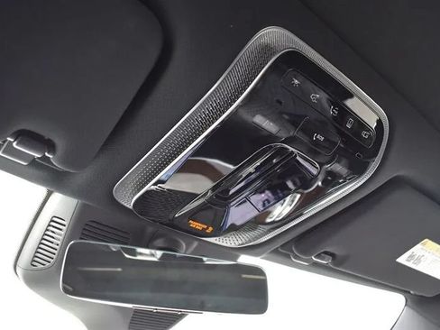 Used 2024 Mercedes-Benz S 500 4MATIC image 23
