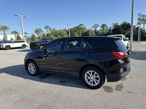 Used 2019 Chevrolet Equinox LS FWD image 5