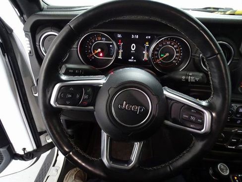 Certified 2021 Jeep Gladiator Overland w/ Popular Equipment Package image 4