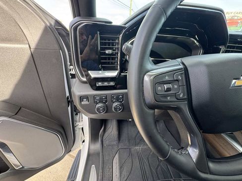Used 2023 Chevrolet Silverado 1500 High Country w/ High Country Premium Package image 16