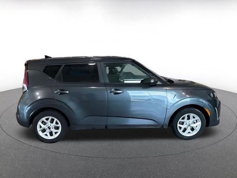 Used 2025 Kia Soul LX w/ LX Technology Package image 15