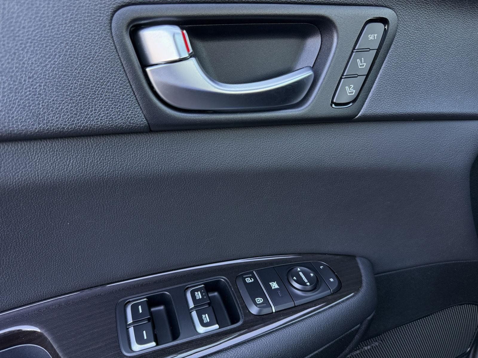 Used 2020 Kia Optima Premium FWD image 20