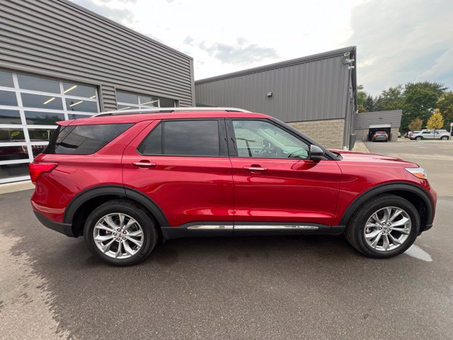 Certified 2024 Ford Explorer Limited w/ Equipment Group 301A AWD/4WD image 4