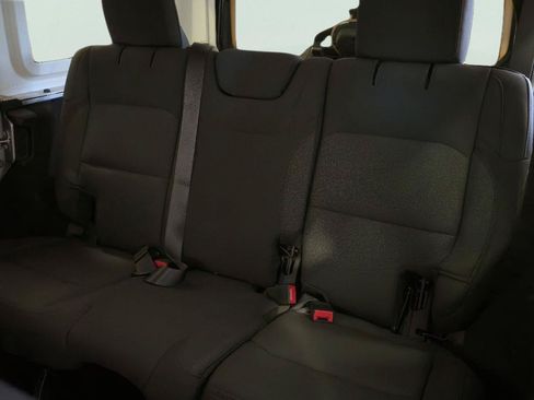 Used 2023 Jeep Wrangler Unlimited Sport AWD/4WD image 23