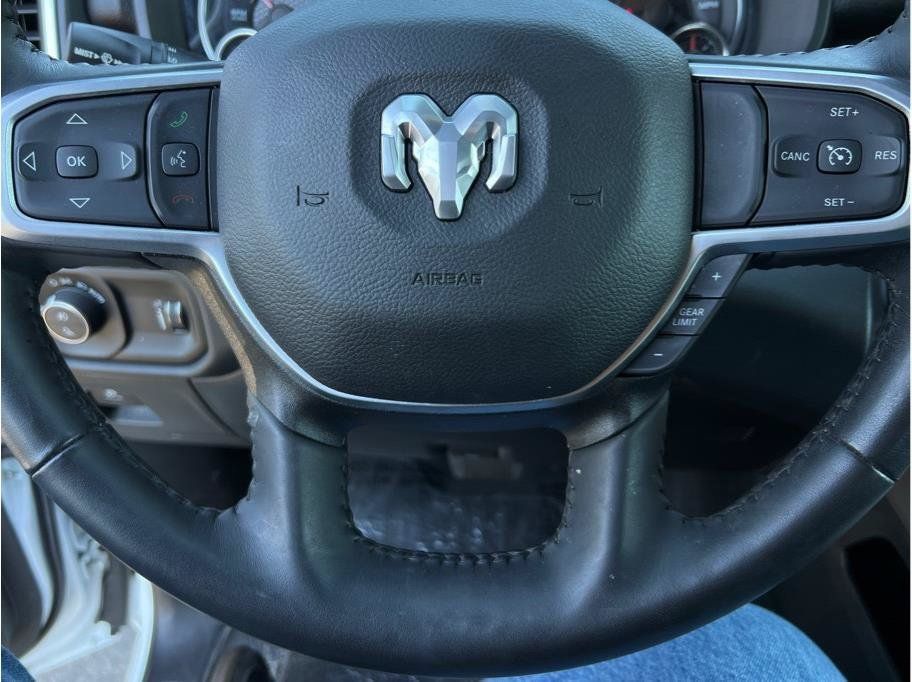 Used 2023 RAM 1500 Big Horn AWD/4WD image 11