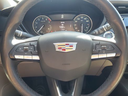 Used 2023 Cadillac XT4 Luxury w/ Cold Weather Package image 21