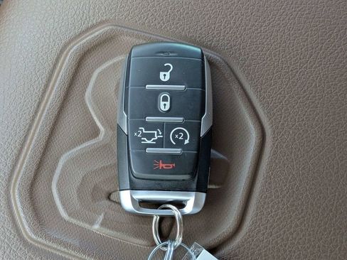 Used 2022 RAM 1500 Laramie RWD image 31
