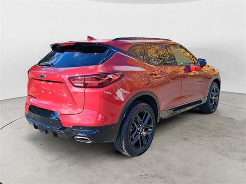 Certified 2025 Chevrolet Blazer RS w/ LPO, Floor Liner Package image 5