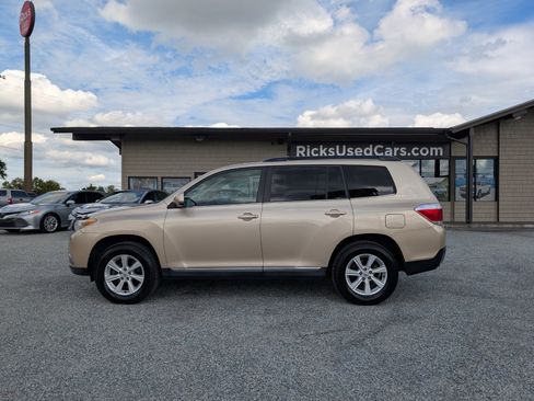 Used 2011 Toyota Highlander 2WD image 11