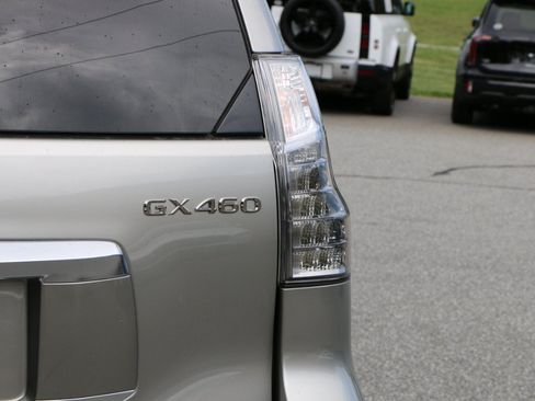 Used 2022 Lexus GX 460 Premium AWD/4WD image 7